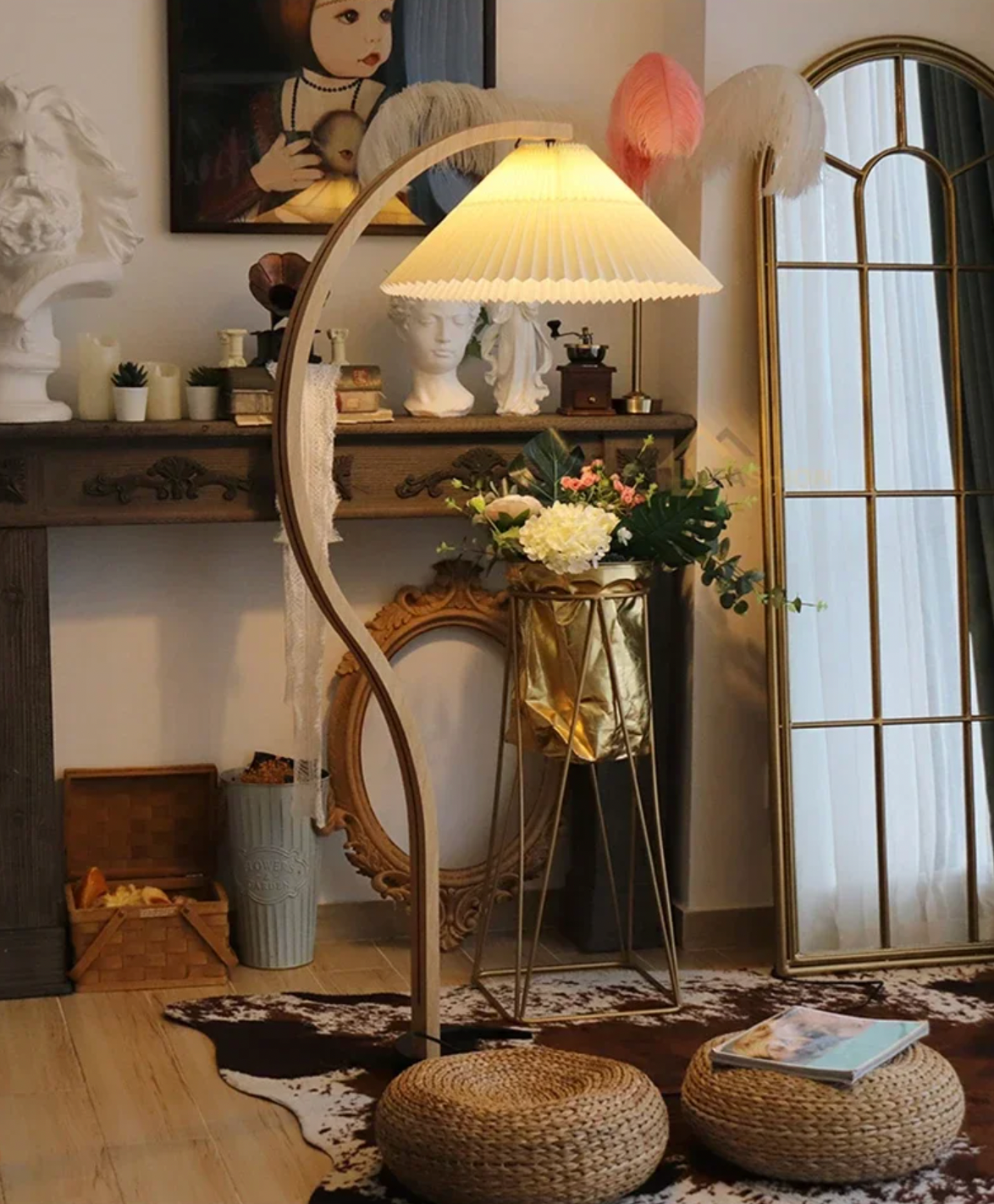 The Boveda Floor Lamp